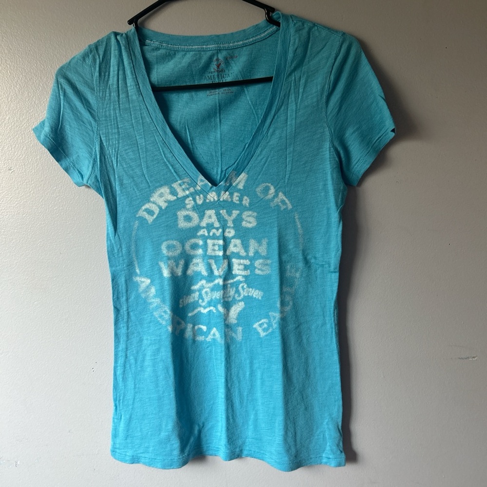 American Eagle Outfitters Blue Graphic Fitted T-Shirt